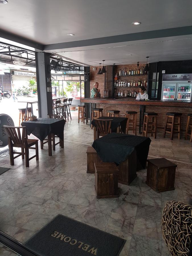 Bar 184 Party Hostel (Adults Only) Chiang Rai Buitenkant foto