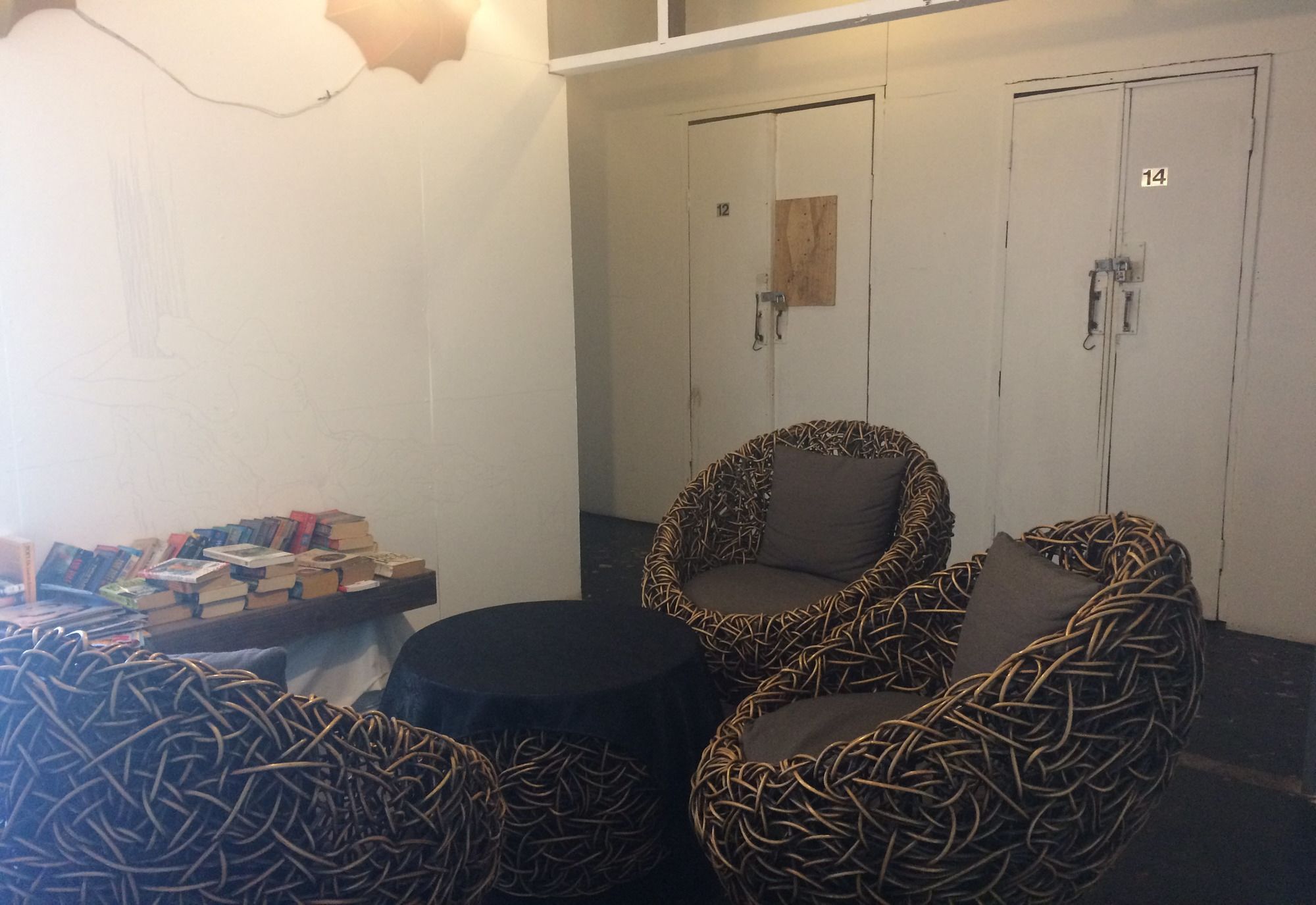Bar 184 Party Hostel (Adults Only) Chiang Rai Buitenkant foto