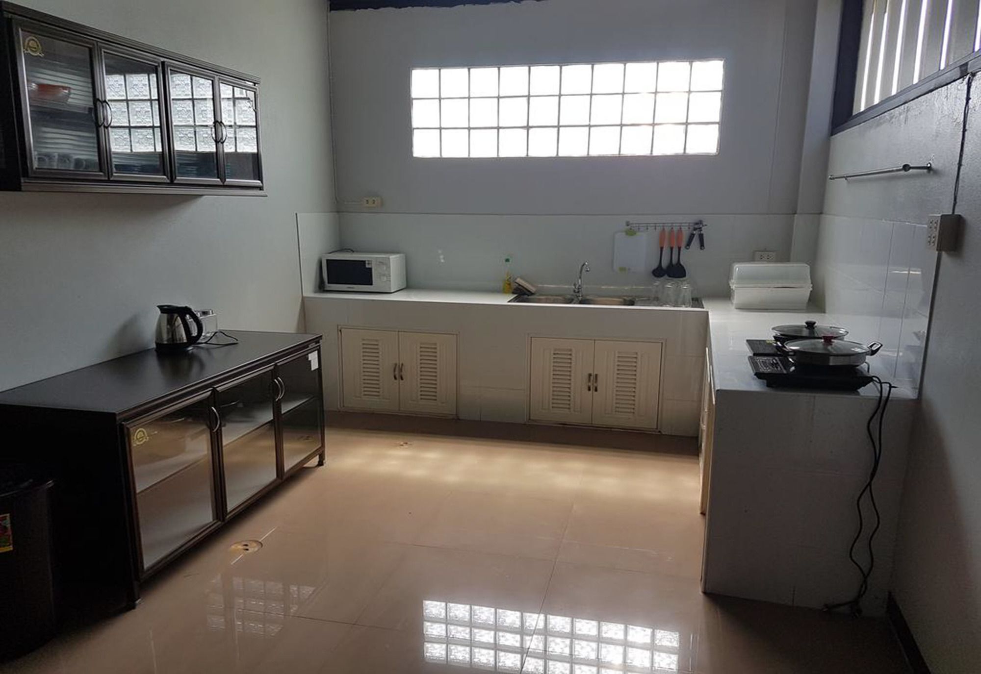 Bar 184 Party Hostel (Adults Only) Chiang Rai Buitenkant foto