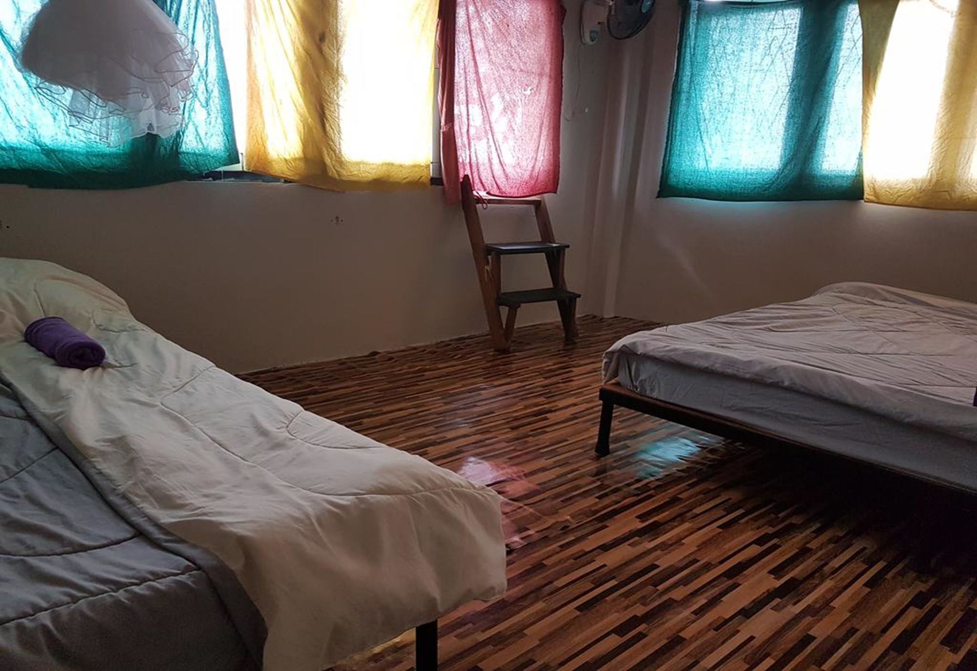 Bar 184 Party Hostel (Adults Only) Chiang Rai Buitenkant foto